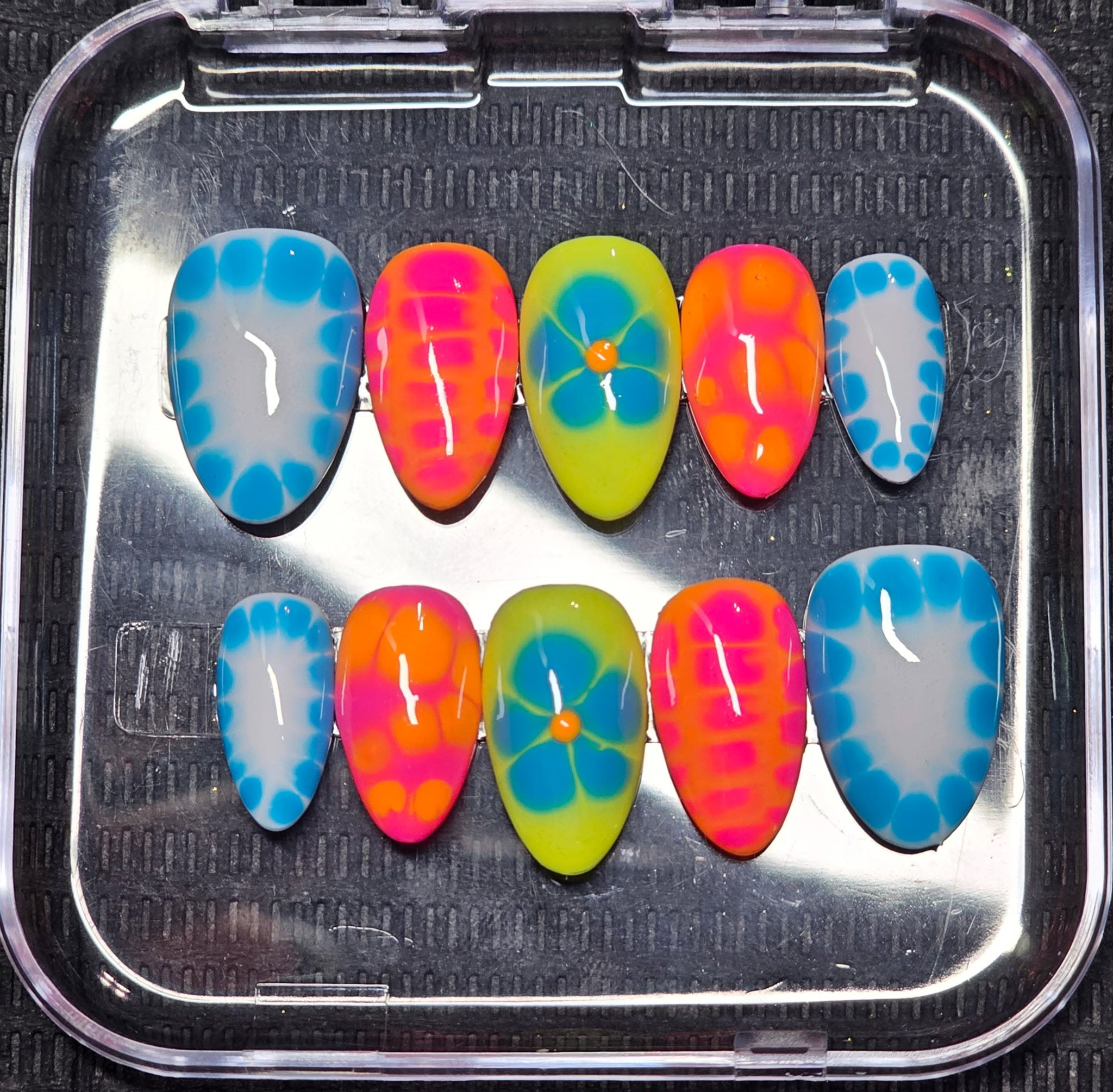 Kosmo By Kendall Custom Press On Nails
