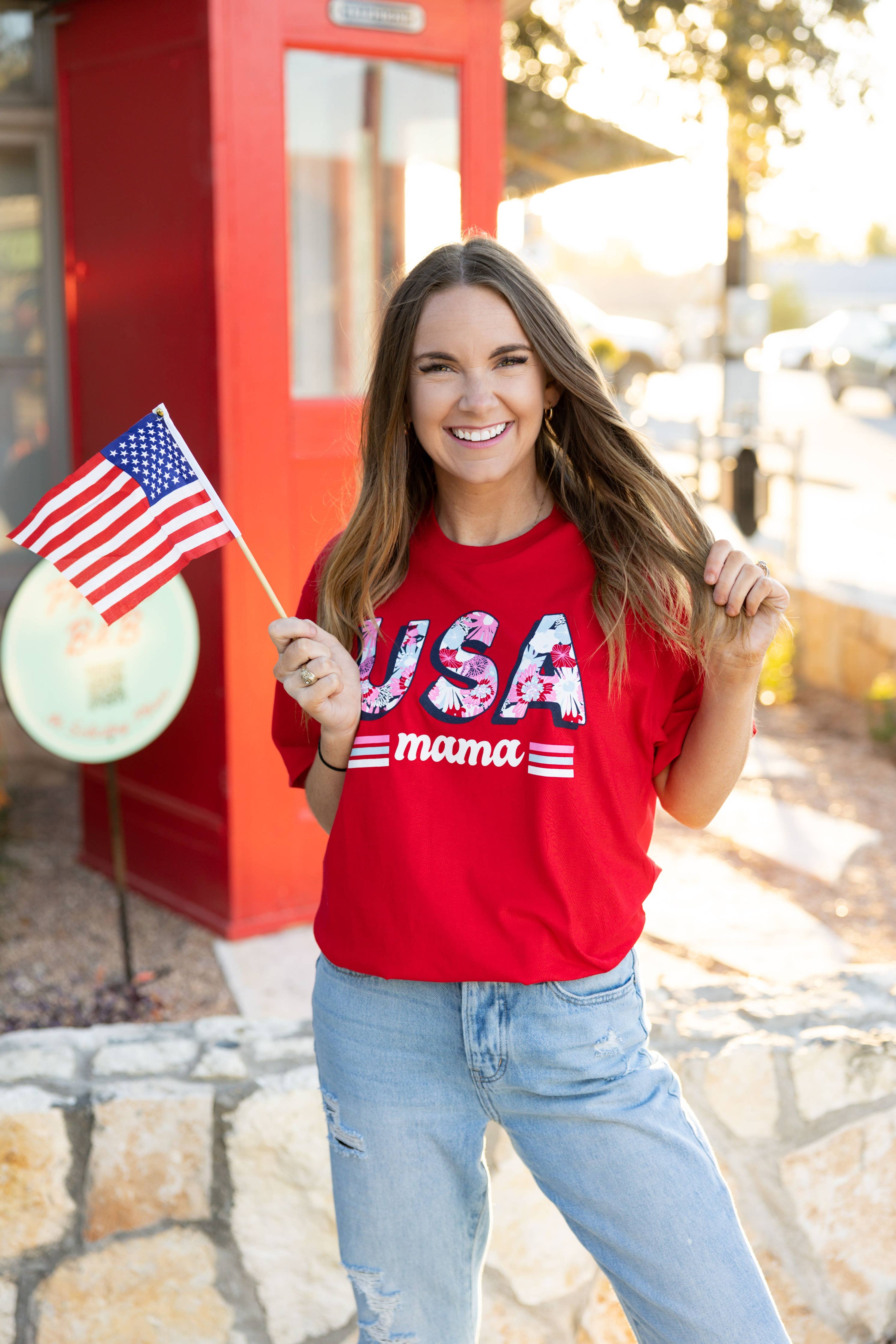 USA Mama Graphic Tee