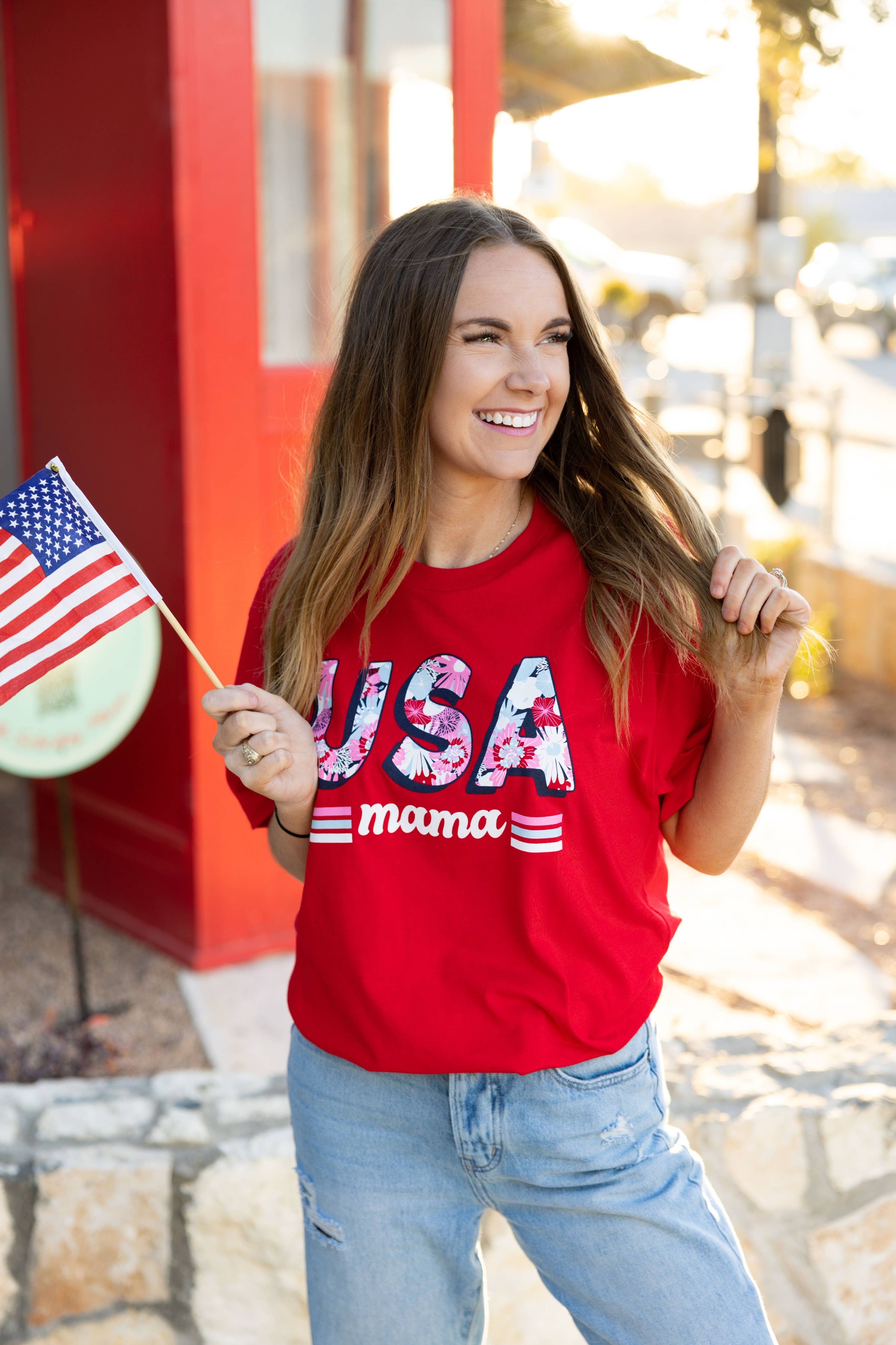 USA Mama Graphic Tee